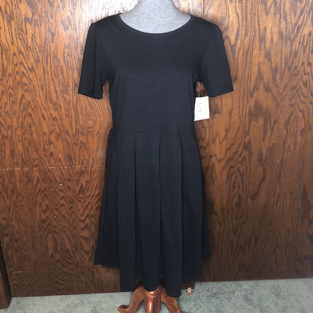 NWT LuLaRoe Black Amelia Dress